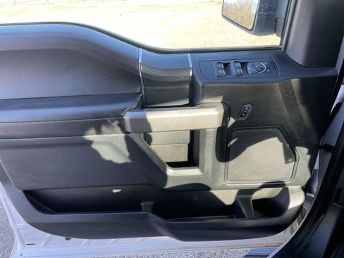 Used 2019 Ford F150 XLT w/ Equipment Group 302A Luxury image 31