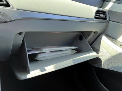 Certified 2022 Hyundai Palisade SE image 27