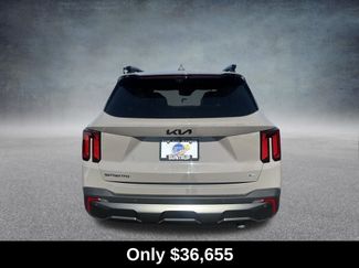 Used 2025 Kia Sorento SX Prestige video 4