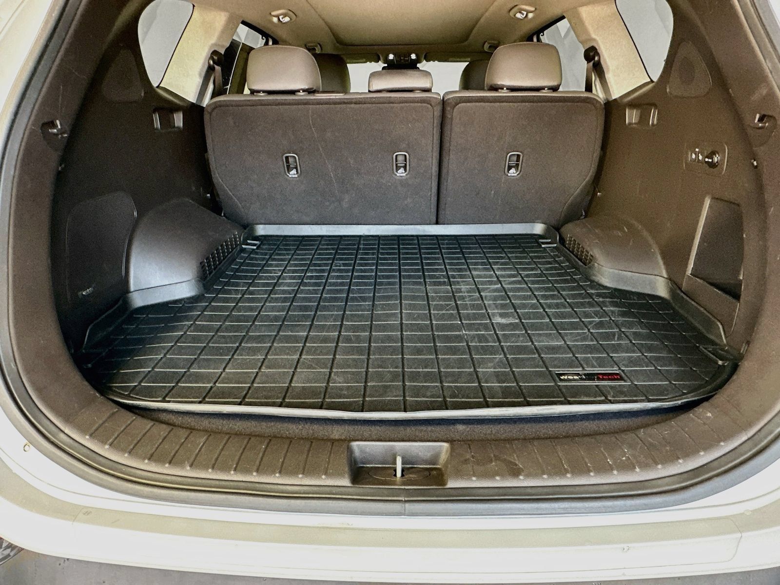 Used 2020 Hyundai Santa Fe Limited w/ Cargo Package FWD image 27