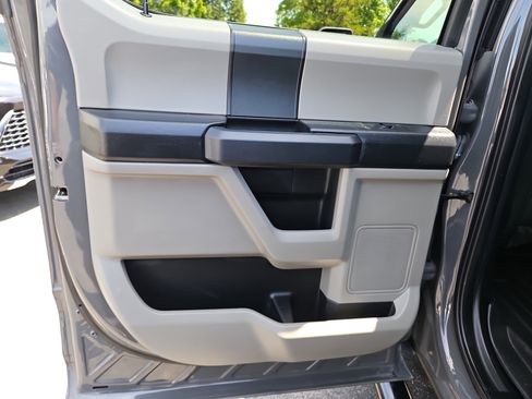 Used 2020 Ford F150 XL w/ Equipment Group 101A Mid AWD/4WD image 12
