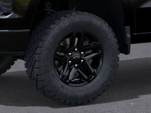 New 2026 Chevrolet Silverado 1500 Custom Trail Boss w/ Midnight Edition AWD/4WD image 9