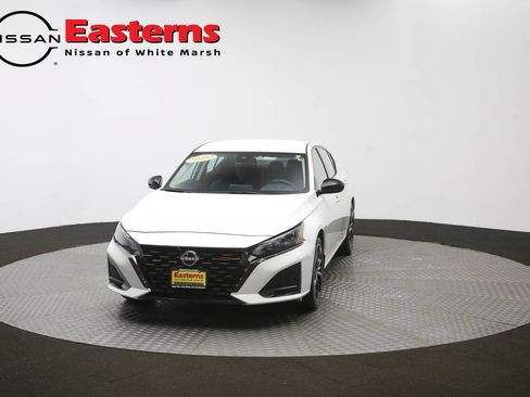Used 2025 Nissan Altima 2.5 SR FWD image 52