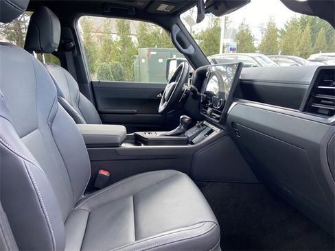 Used 2024 Lexus GX 550 image 29