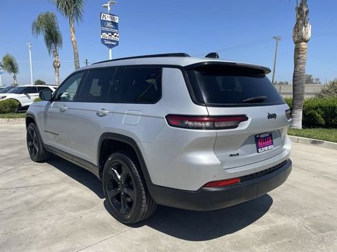 Used 2023 Jeep Grand Cherokee L Laredo AWD/4WD image 6