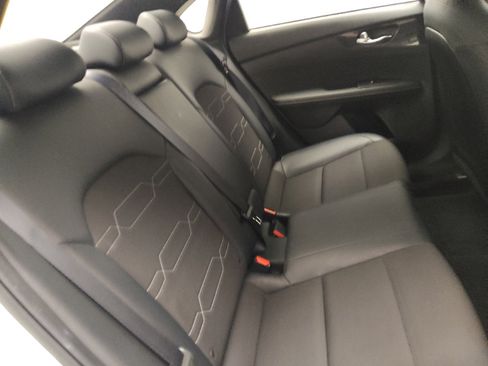 Used 2023 Kia Forte GT-Line w/ GT-Line Premium Package image 19