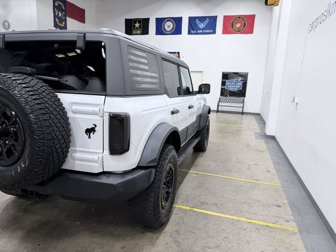 Used 2024 Ford Bronco Wildtrak AWD/4WD image 22
