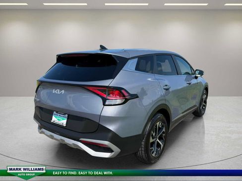 Used 2023 Kia Sportage EX FWD image 6