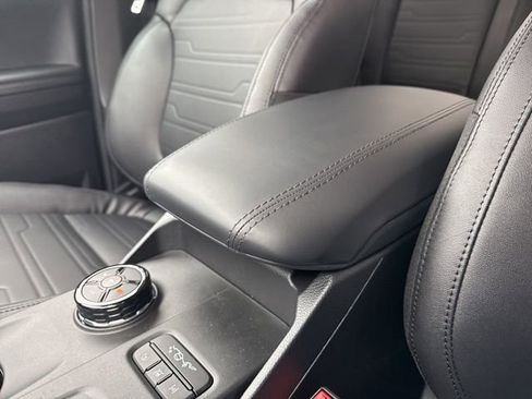 New 2025 Ford Ranger Lariat w/ FX4 Off-Road Package image 19