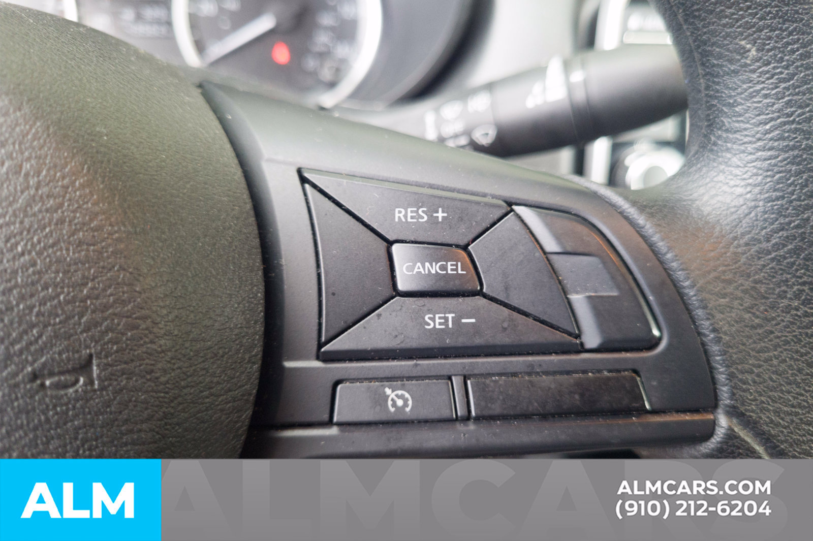 Used 2025 Nissan Versa S FWD image 14