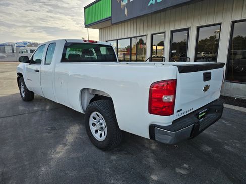 Used 2010 Chevrolet Silverado 1500 W/T w/ Skid Plate Package image 5