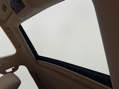 Used 2018 Lexus LX 570 4WD image 16