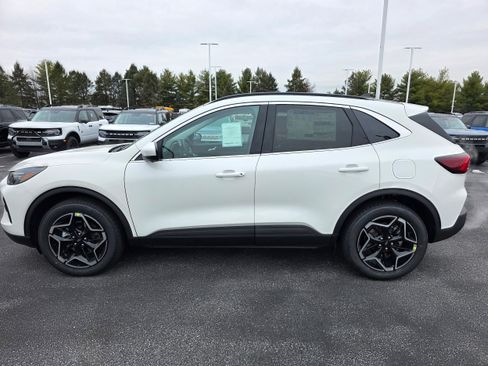 New 2026 Ford Escape Platinum w/ Premium Technology Package image 2