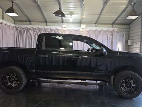 Used 2018 Nissan Titan S w/ S Utility Package AWD/4WD image 9