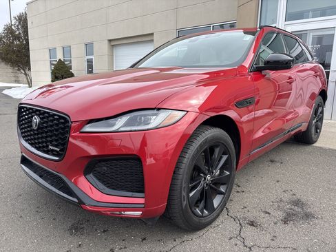 Certified 2025 Jaguar F-PACE R-Dynamic S image 2