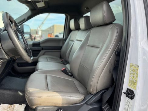 Used 2021 Ford F450 XL w/ Power Equipment Group image 32