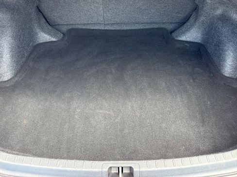 Used 2017 Toyota Corolla LE FWD image 19