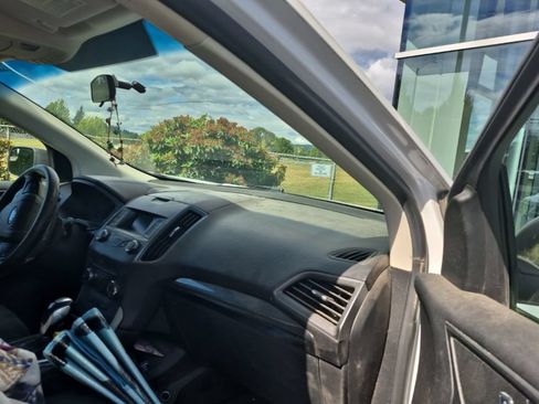Used 2015 Ford Edge SE AWD/4WD image 11