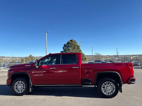 Used 2022 Chevrolet Silverado 3500 High Country w/ Z71 Off-Road Package image 3