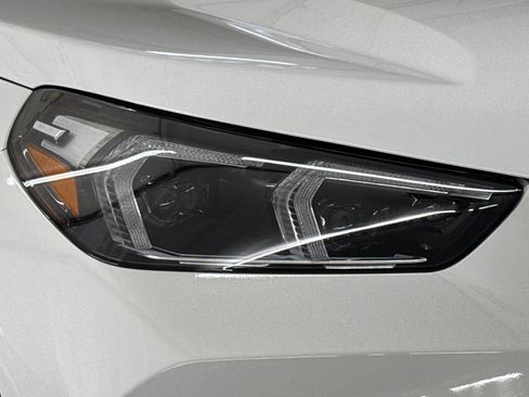 Used 2025 BMW X1 xDrive28i w/ Convenience Package image 11