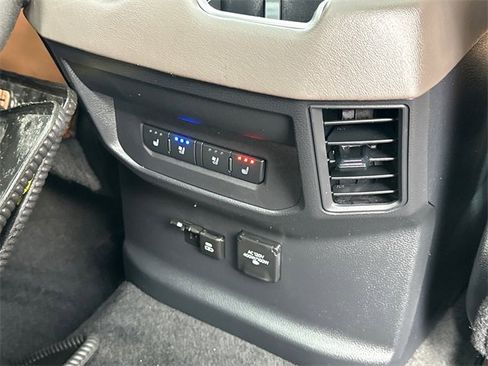 Used 2024 Toyota Tundra 1794 Edition image 8