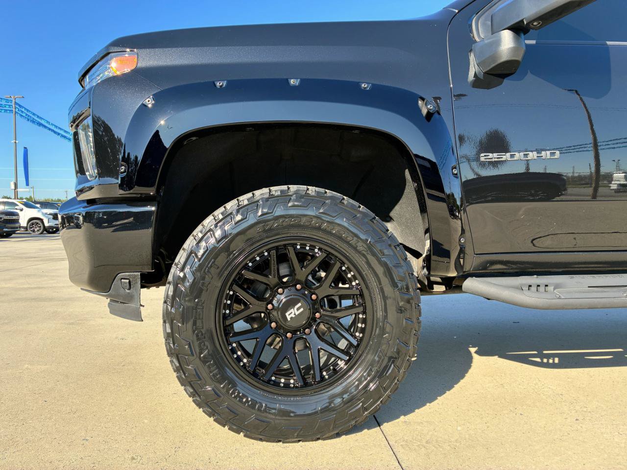Used 2022 Chevrolet Silverado 2500 Custom w/ Custom Value Package AWD/4WD image 7