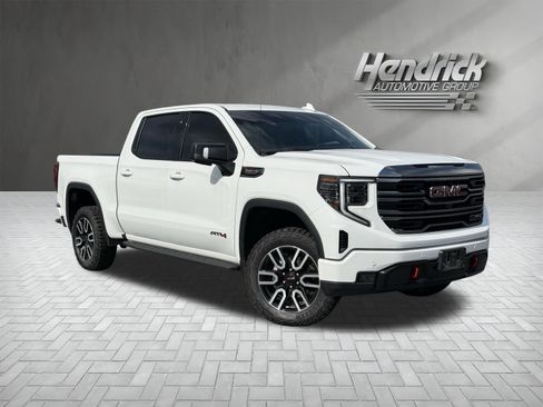 Used 2024 GMC Sierra 1500 AT4 w/ Technology Package AWD/4WD image 2