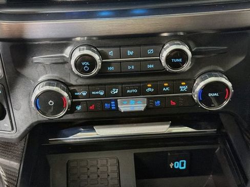 Used 2024 Ford F250 Lariat w/ Lariat Ultimate Package AWD/4WD image 19