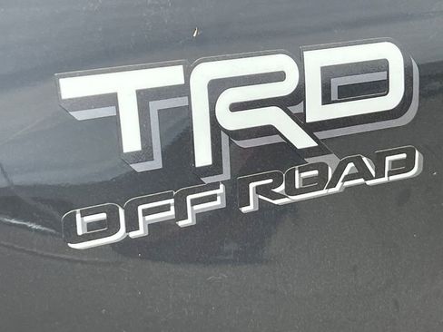 Certified 2024 Toyota Tacoma TRD Off-Road w/ TRD Off Road Upgrade Package AWD/4WD image 28