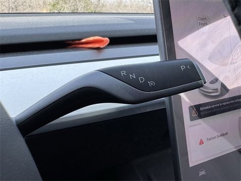 Used 2021 Tesla Model 3 Standard Range image 23