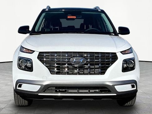 New 2026 Hyundai Venue SEL FWD image 2