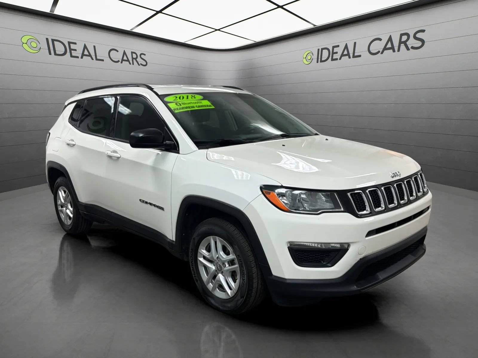 Used 2018 Jeep Compass Sport w/ Tech Group FWD image 3