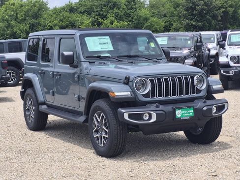 New 2026 Jeep Wrangler Unlimited Sahara AWD/4WD image 2