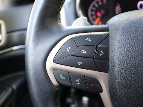 Used 2017 Jeep Grand Cherokee Limited image 22