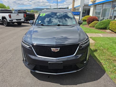 Used 2023 Cadillac XT6 Sport w/ Platinum Package AWD/4WD image 9