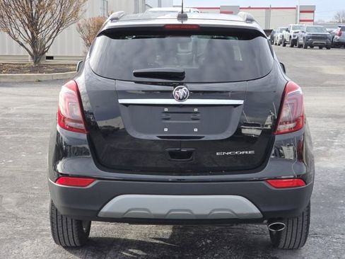 Used 2021 Buick Encore Preferred w/ Safety Package image 17