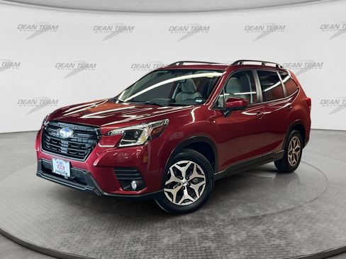 Certified 2024 Subaru Forester Premium AWD/4WD image 3