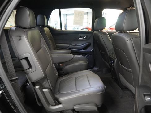 Used 2023 Chevrolet Traverse LT AWD/4WD image 31