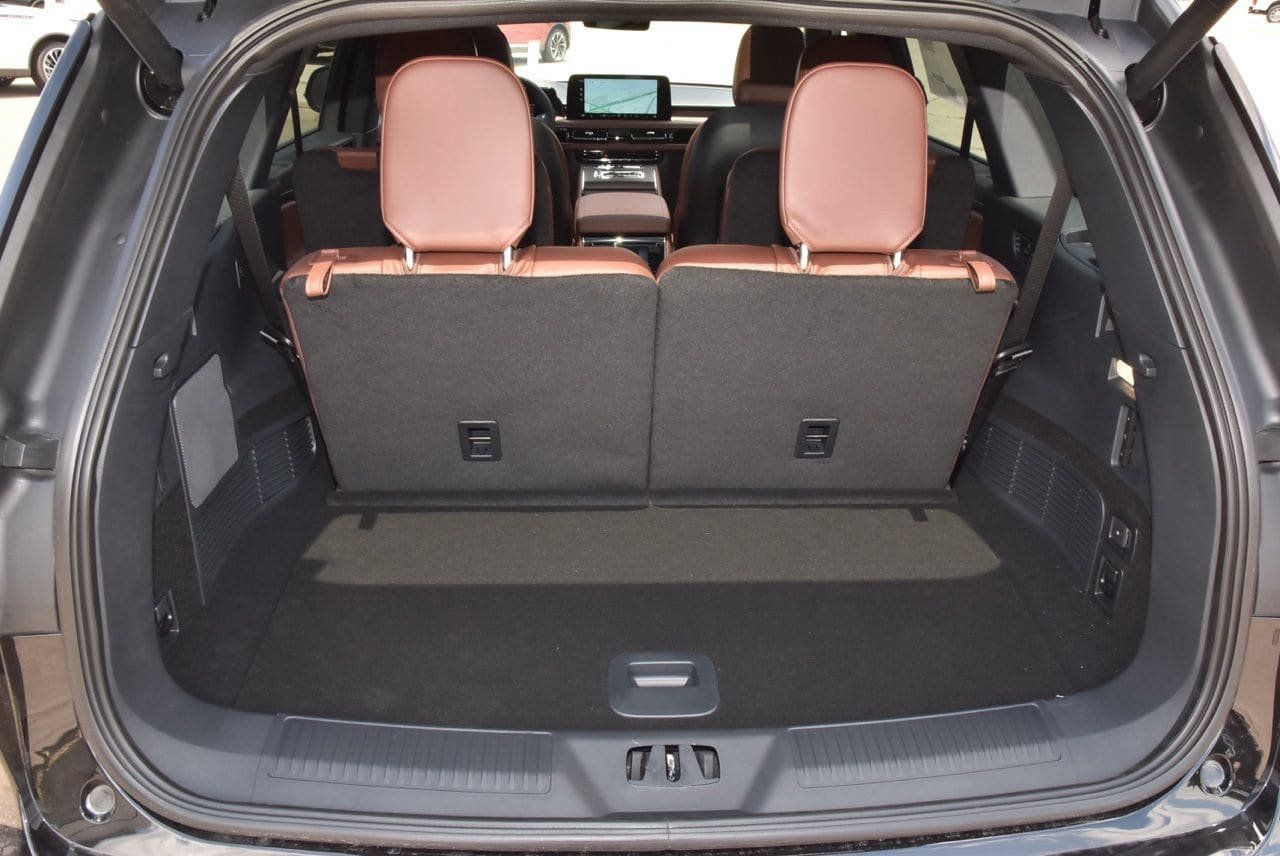 New 2026 Lincoln Aviator Reserve w/ Illumination Package AWD/4WD image 36