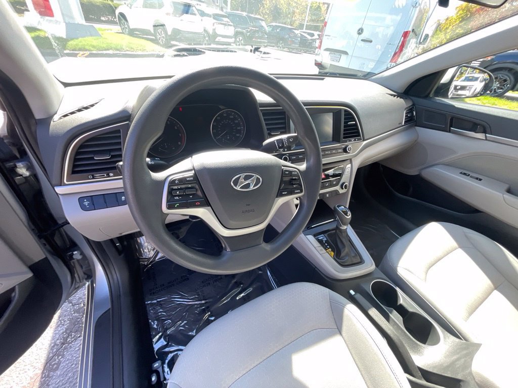Used 2017 Hyundai Elantra SE FWD image 10