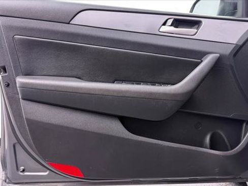 Used 2018 Hyundai Sonata SEL FWD image 13