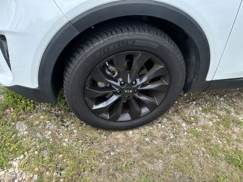 Used 2020 Kia Sorento EX FWD image 5