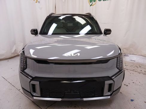 New 2026 Kia EV9 GT-Line AWD/4WD image 3