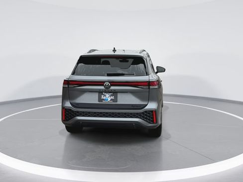 New 2026 Volkswagen Tiguan SE R-Line FWD image 3