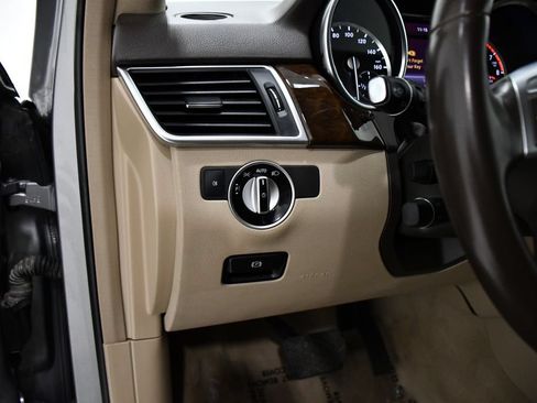 Used 2015 Mercedes-Benz ML 350 4MATIC image 11