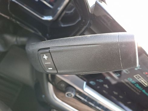 Used 2023 Chevrolet Silverado 1500 LT image 14