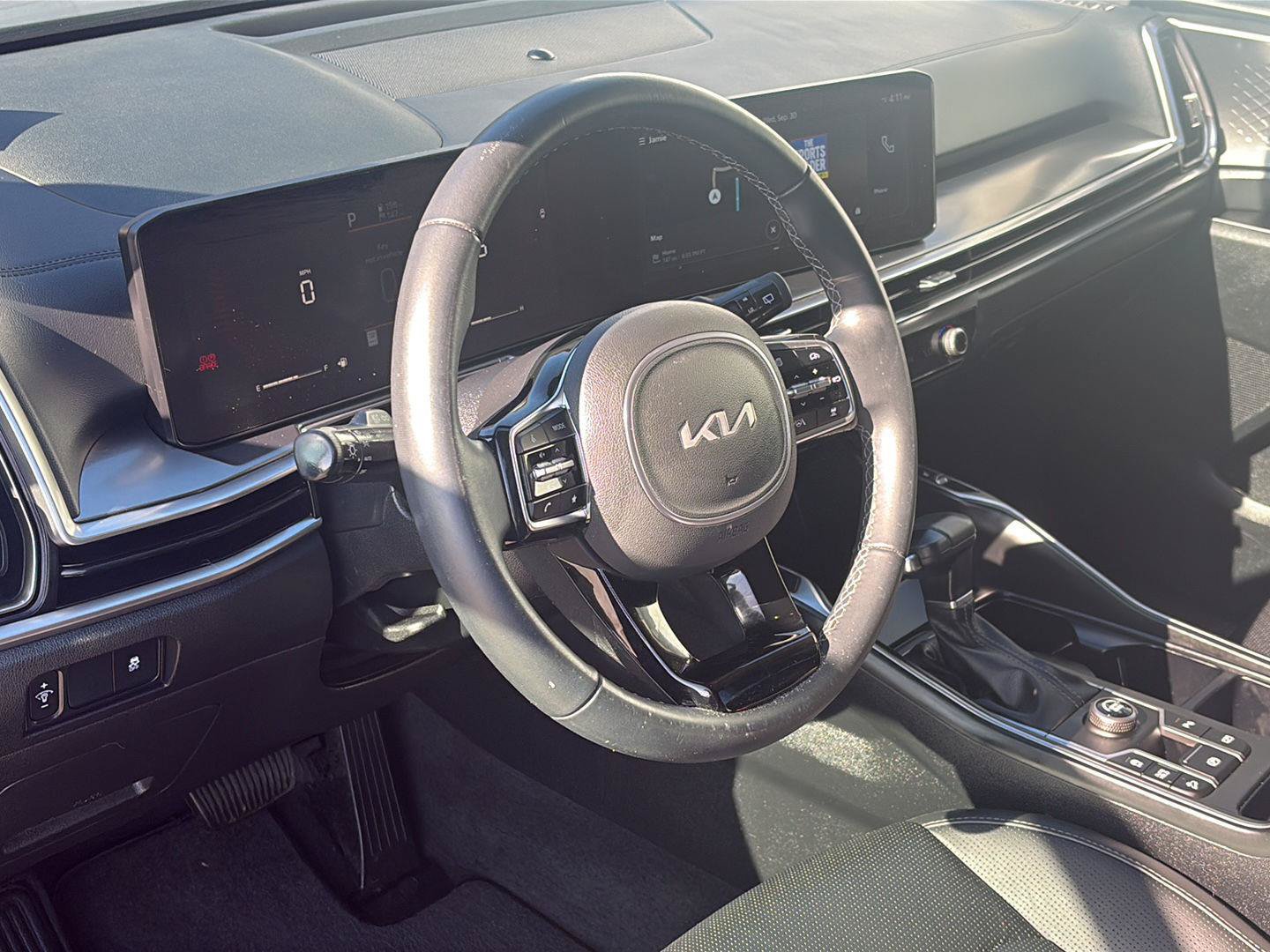 Used 2025 Kia Sorento S w/ Panoramic Sunroof Package FWD image 12