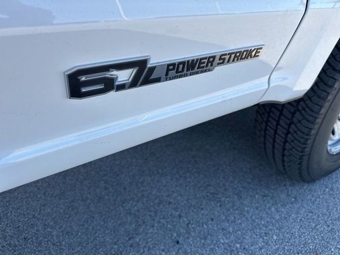 New 2026 Ford F250 XL w/ XL Chrome Package image 43