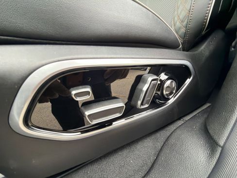 New 2025 Jeep Grand Cherokee Summit w/ Obsidian Package image 14