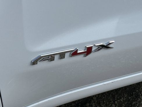 New 2026 GMC Sierra 1500 AT4X AWD/4WD image 32